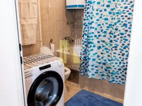 Izdavanje, trosoban stan, 71m², Centar, Novi Sad - image 14