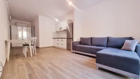 Sale, studio apartment, 31m², Bečići, Budva - image 2