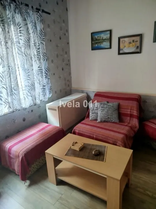 Prodaja, trosoban stan, 61m², Stari Grad, Beograd