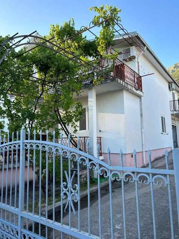 Sale, house, 270m², Sutomore, Bar