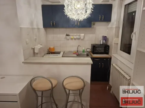 Izdavanje, garsonjera, 25m², Centar, Novi Sad - image 5