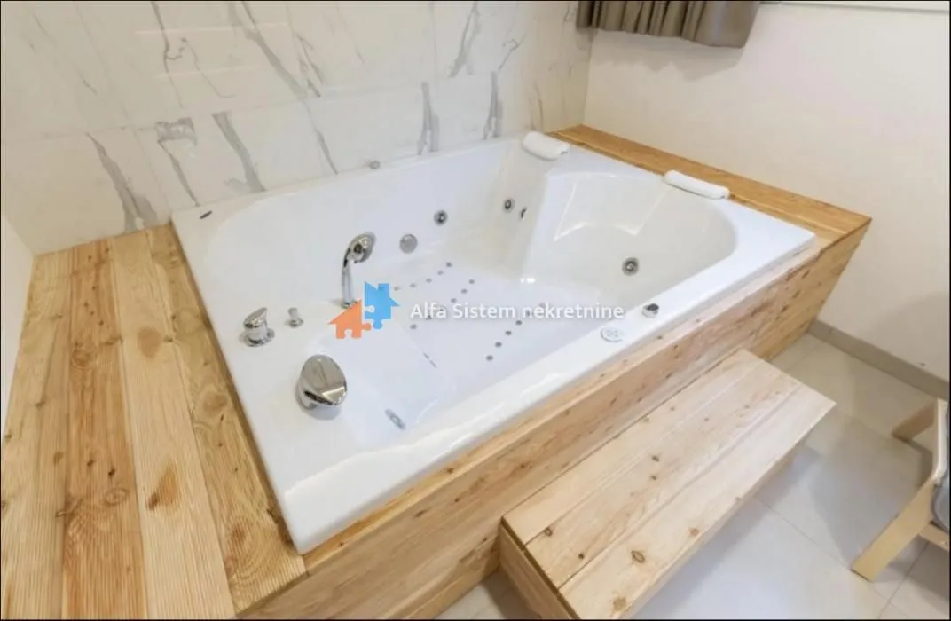 Izdavanje, dvosoban stan, 55m², Vračar Sve Podlokacije, Beograd