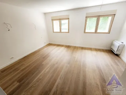 Prodaja, dvosoban stan, 144m², Škaljari, Kotor - image 11