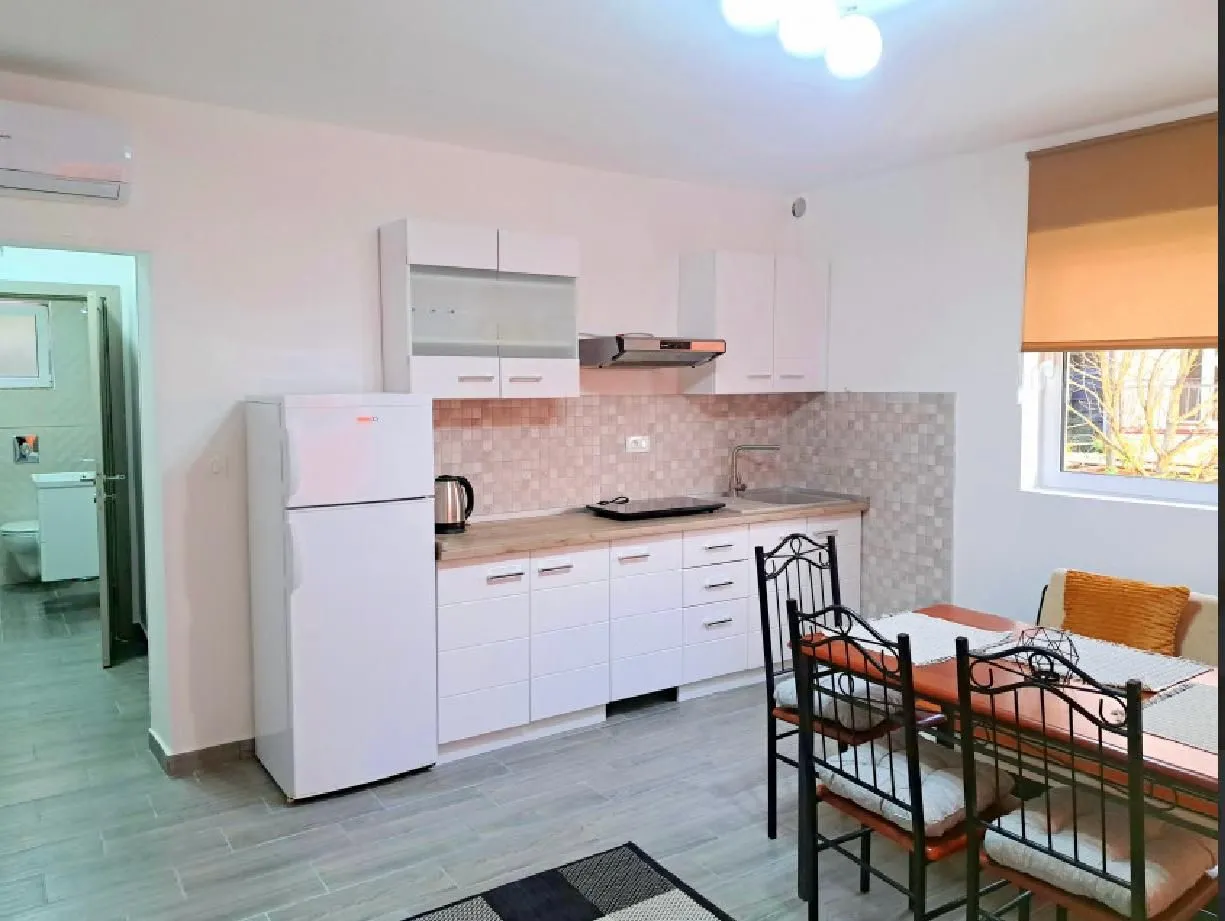 Prodaja, jednosoban stan, 42m², Kavač, Kotor
