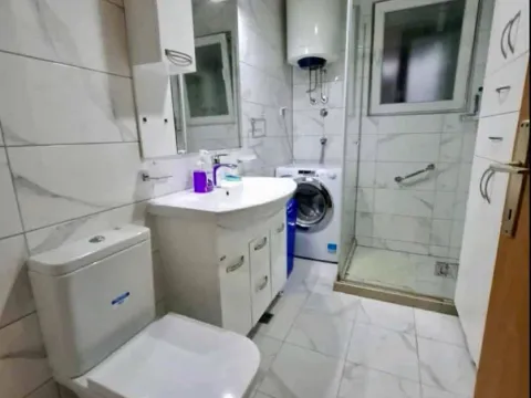 Rent, two bedroom apartment, 84m², Seljanovo, Tivat - image 11