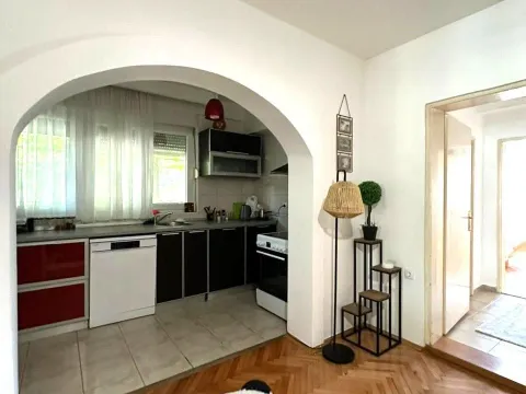 Sale, house, 75m², Zagorič, Podgorica - image 6