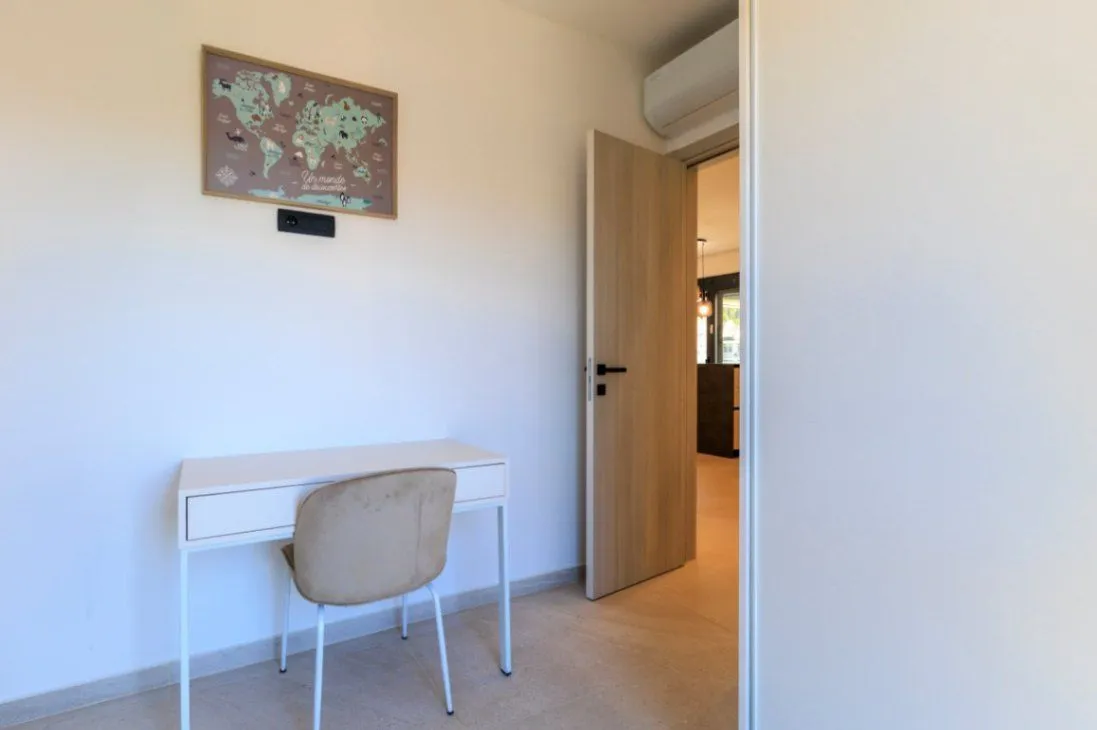 Prodaja, dvosoban stan, 154m², Donja Lastva, Tivat
