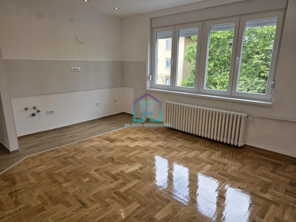 Prodaja, dvosoban stan, 49m², Grbavica, Novi Sad Sve Podlokacije