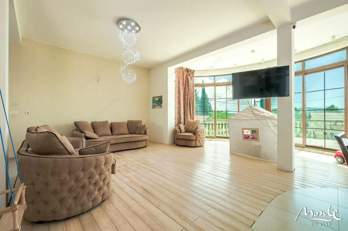 Prodaja, kuća, 316m², Tivat, Crna Gora