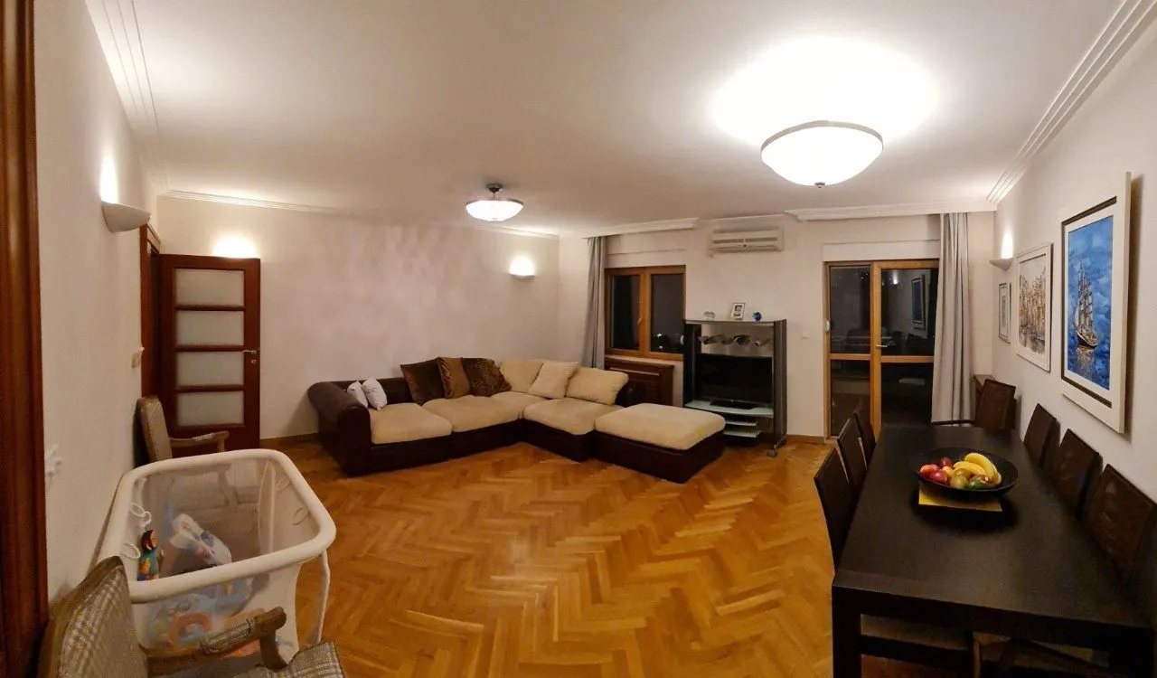 Prodaja, trosoban stan, 119m², Podgorica, Crna Gora