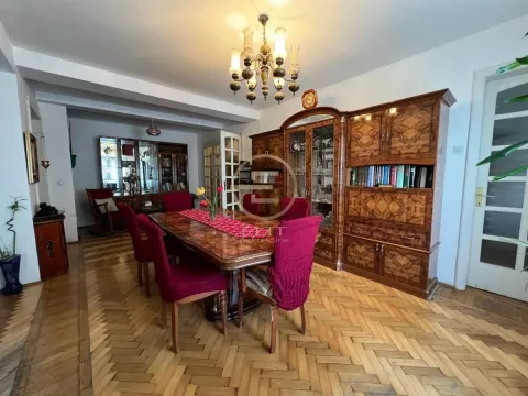 Sale, four bedroom apartment, 125m², Sajmište, Novi Sad