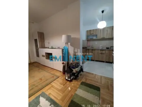 Izdavanje, dvosoban stan, 45m², Cvetkova Pijaca, Zvezdara Sve Podlokacije - image 4