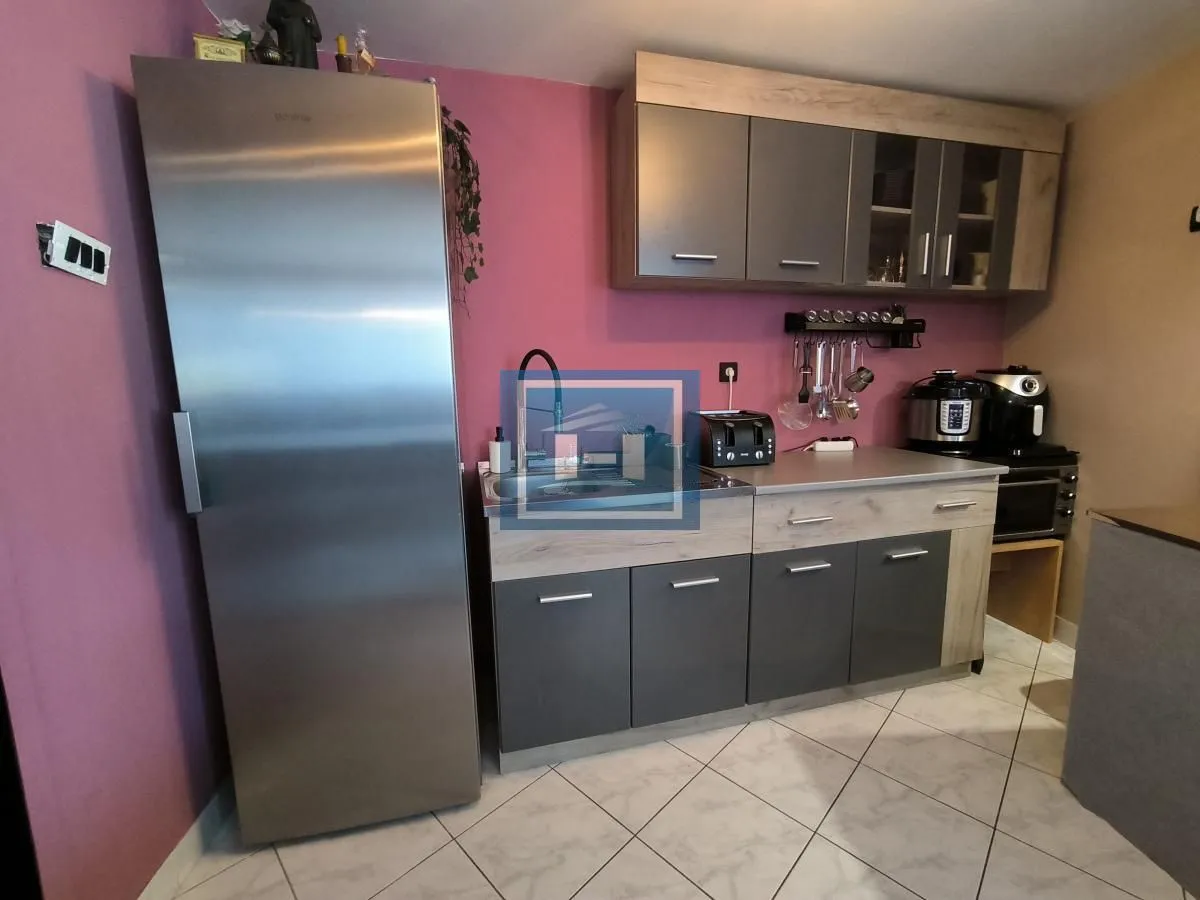 Sale, house, 200m², Ćuprija, Srbija