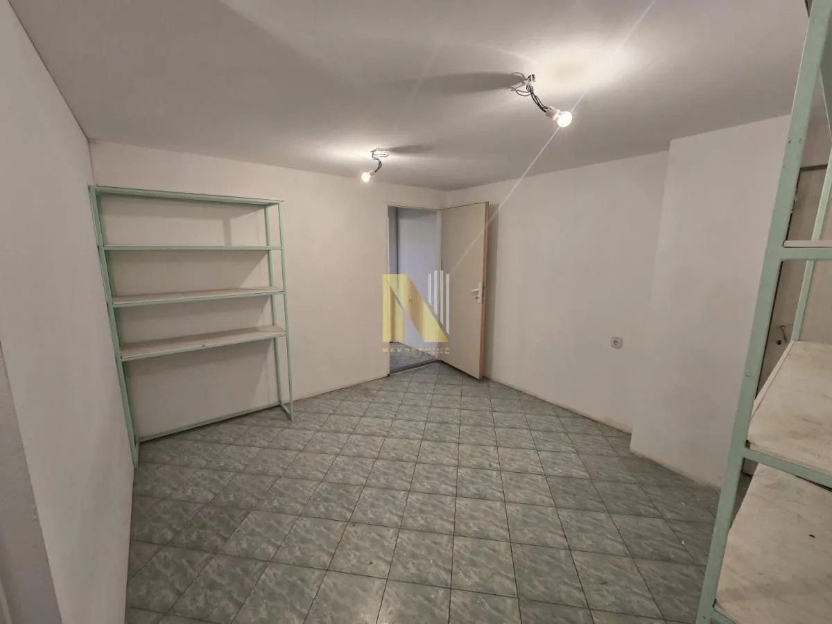 Rent, office space, 90m², Centar, Novi Sad