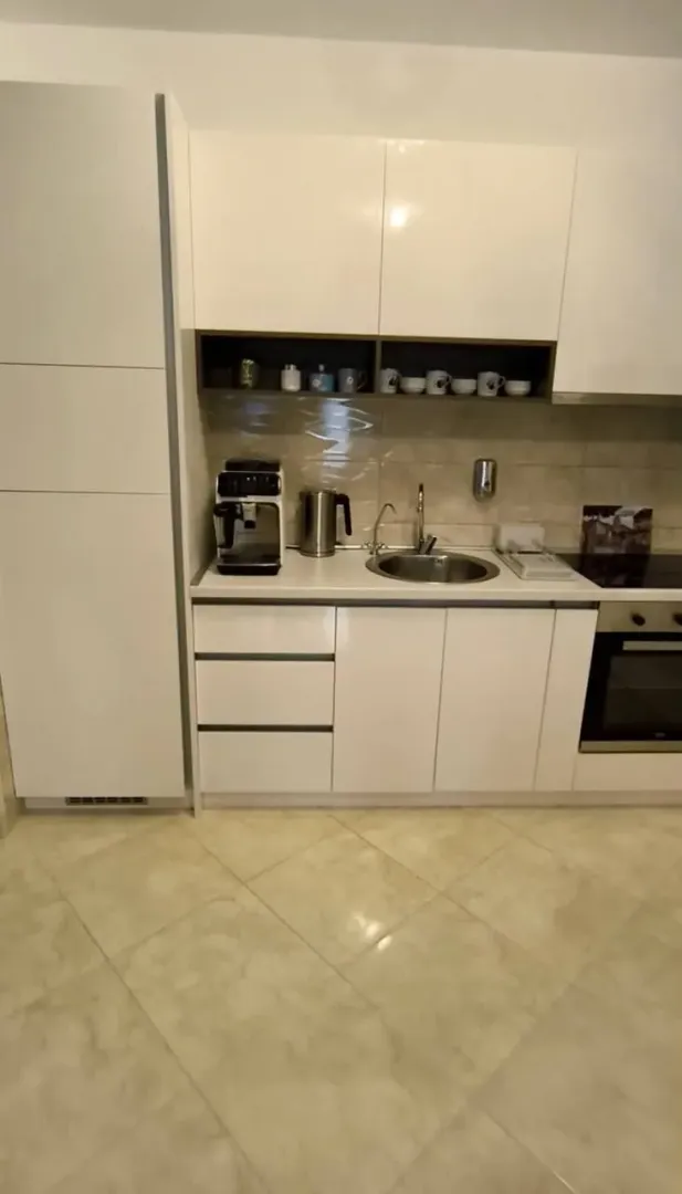 Sale, one bedroom apartment, 80m², Bečići, Budva