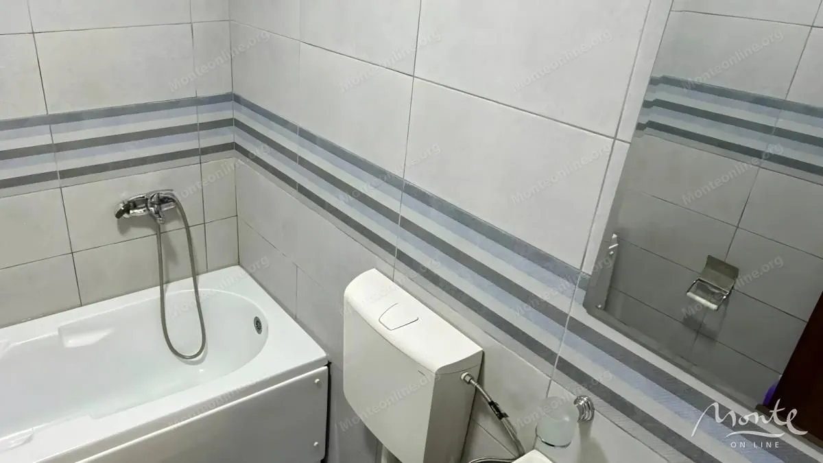 Prodaja, dvosoban stan, 73m², Tuški Put, Podgorica