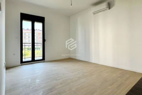 Stan in Tološi