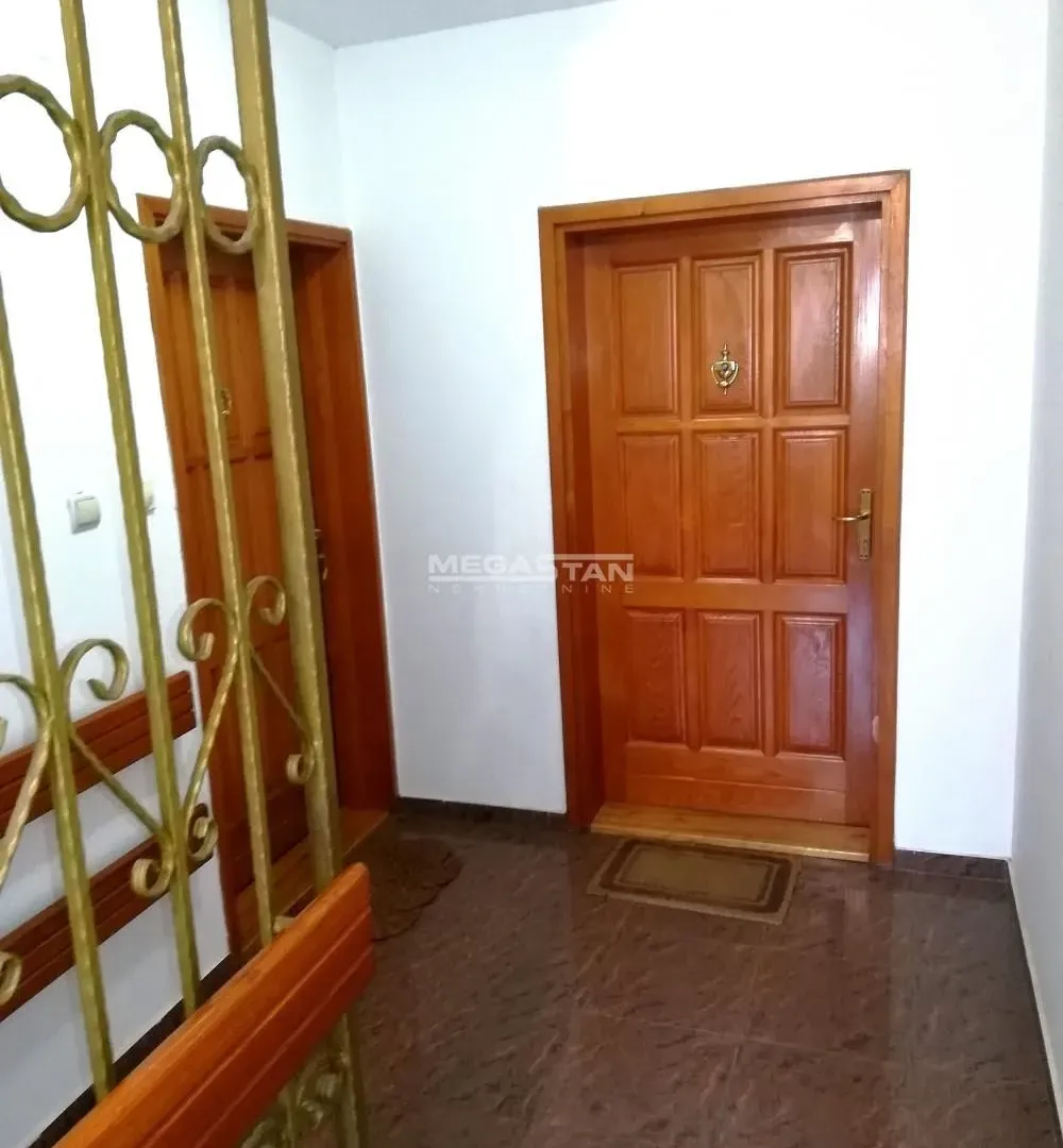 Sale, three bedroom apartment, 72m², Zemun Centar, Zemun Sve Podlokacije