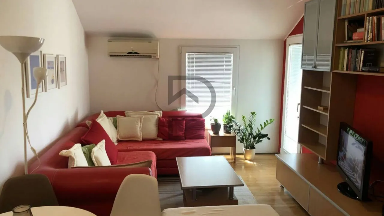 Izdavanje, stan, 40m², Krivi Most, Podgorica