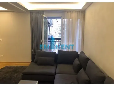 Rent, three bedroom apartment, 70m², Kalenić Pijaca, Vračar Sve Podlokacije - image 2