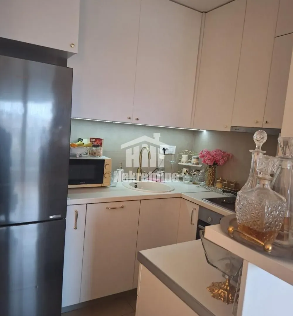 Sale, two bedroom apartment, 75m², Dušanovac, Voždovac Sve Podlokacije
