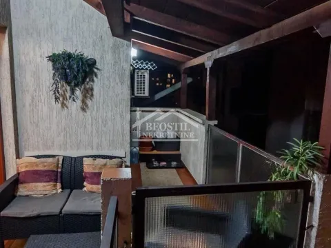 Prodaja, četvorosoban stan, 104m², Stari Grad, Beograd - image 9