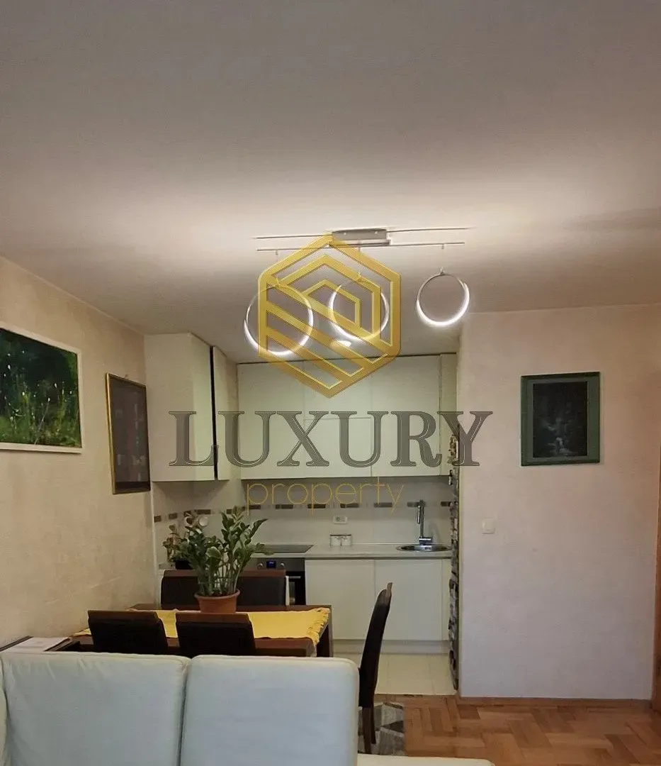 Prodaja, jednosoban stan, 67m², Stari Aerodrom, Podgorica