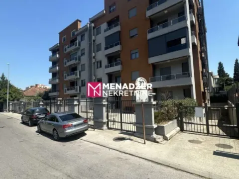 Prodaja, dvosoban stan, 73m2, Stara Varoš, Podgorica Prodaja, dvosoban stan, 73m2, Stara Varoš, Podgorica
