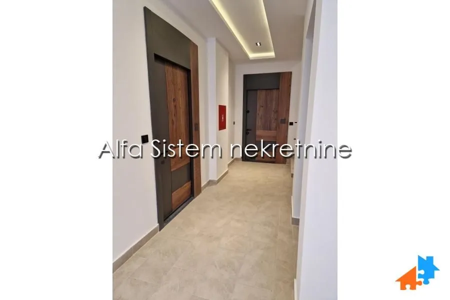 Rent, four bedroom apartment, 144m², Voždovac Sve Podlokacije, Beograd