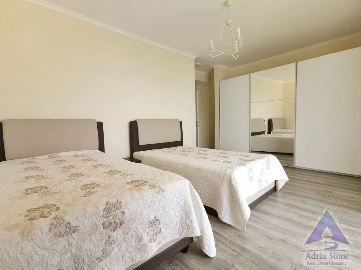 Prodaja, kuća, 185m², Krašići, Tivat