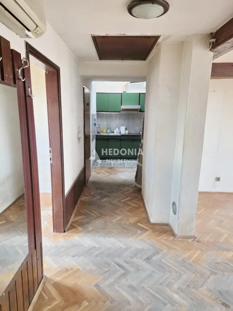 Prodaja, trosoban stan, 68m², Vukov Spomenik, Zvezdara Sve Podlokacije