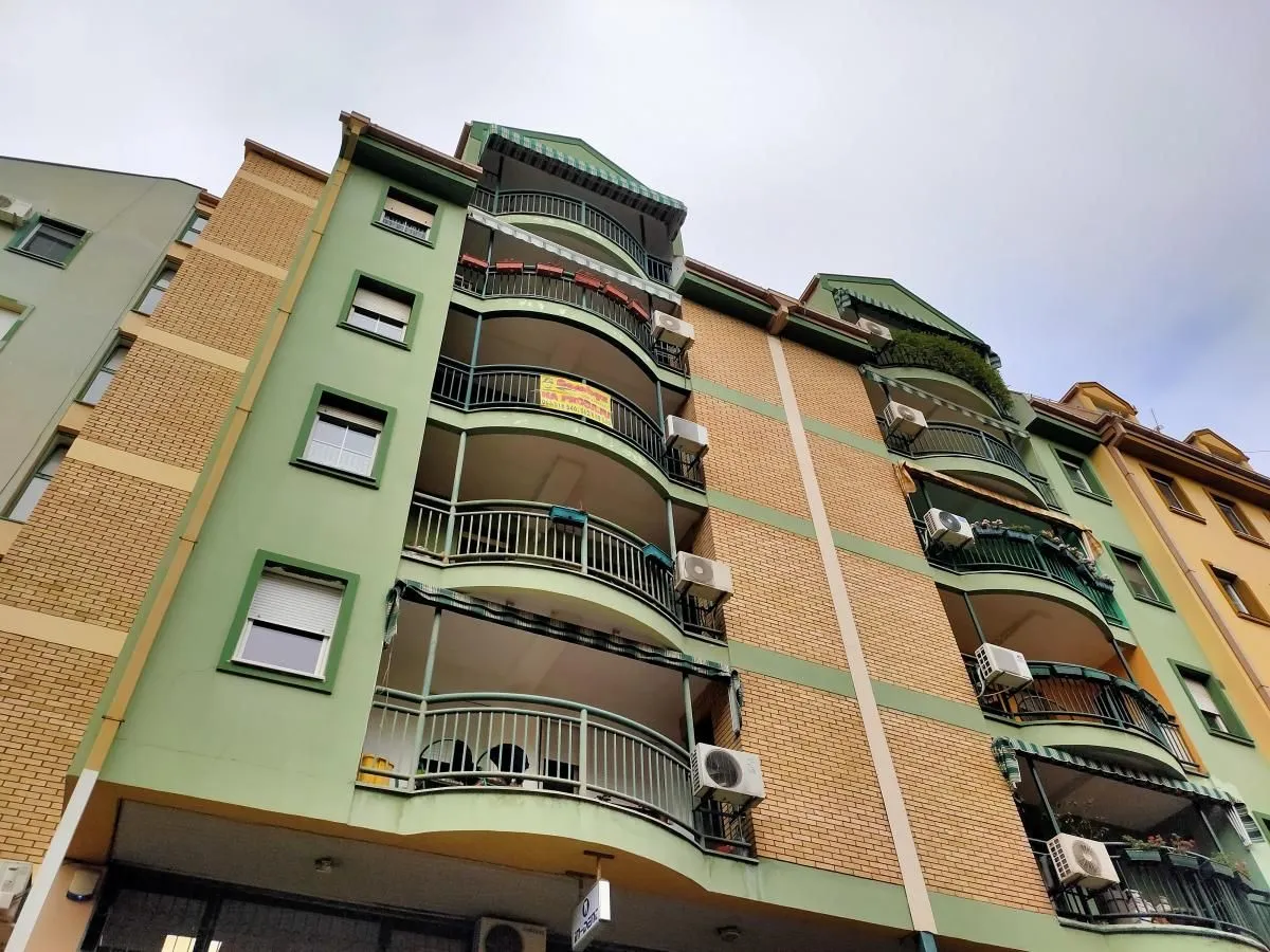 Prodaja, trosoban stan, 103m², Centar, Novi Sad