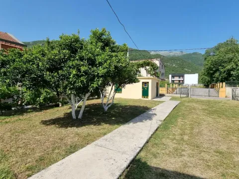 Izdavanje, kuća, 75m², Lastva Grbaljska, Kotor - image 9