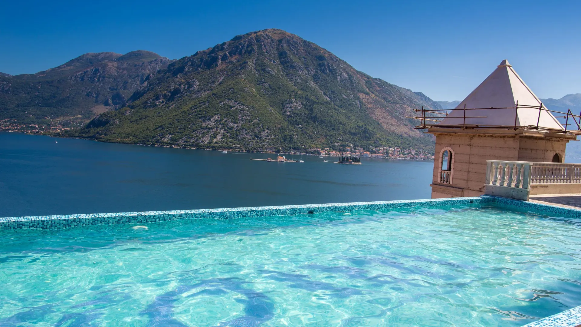Sale, apartment, 235m², Kotor, Crna Gora