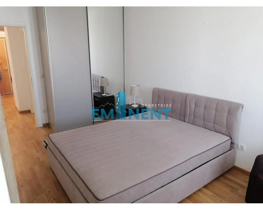 Rent, two bedroom apartment, 67m², Novi Beograd Blok 45, Novi Beograd Sve Podlokacije