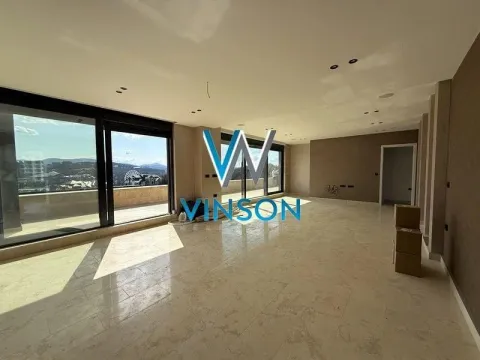 Prodaja, četvorosoban stan, 310m², Centar, Zlatibor - image 2