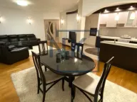 Izdavanje, trosoban stan, 120m², City Kvart, Podgorica - image 1