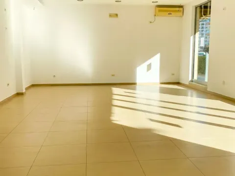 Rent, office space, 145m², City Kvart, Podgorica - image 6