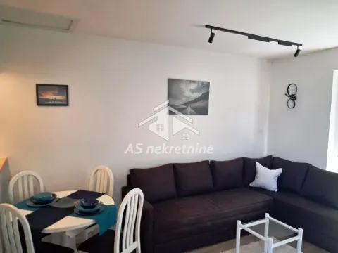 Izdavanje, dvosoban stan, 54m², Kalenić Pijaca, Vračar Sve Podlokacije - image 2