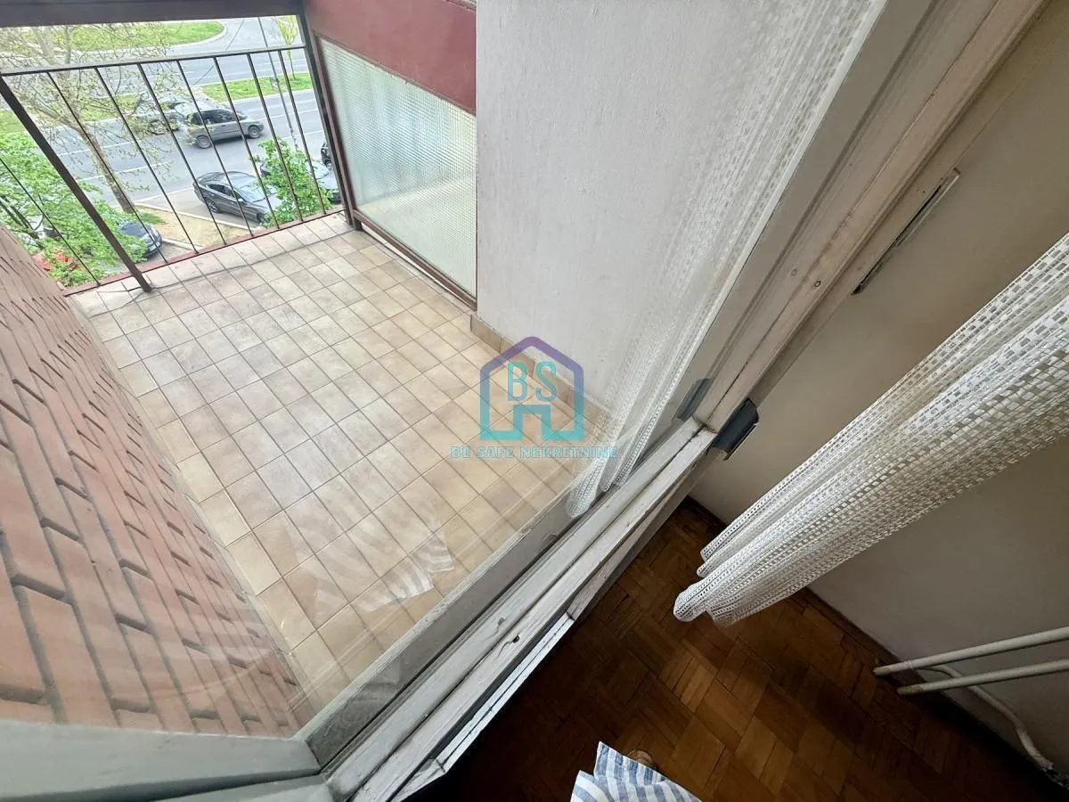 Prodaja, trosoban stan, 74m², Bulevar Oslobodjenja, Novi Sad Sve Podlokacije