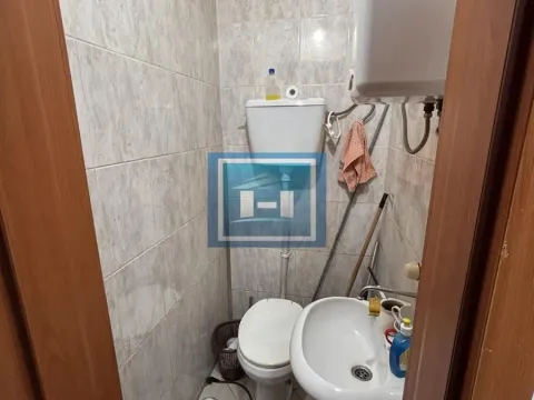 Sale, office space, 34m², Centar, Jagodina - image 11