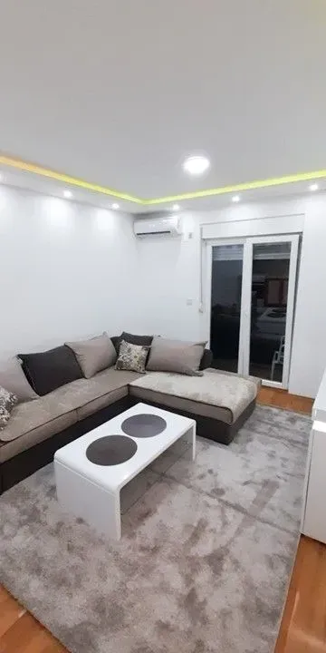 Izdavanje, jednosoban stan, 40m², Zabjelo, Podgorica