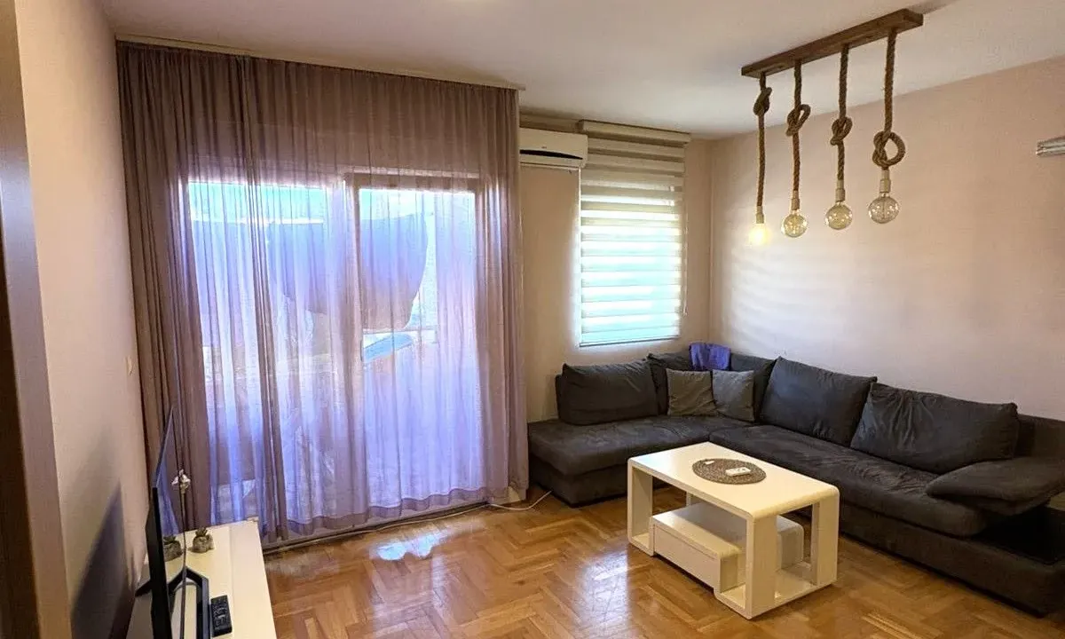 Izdavanje, jednosoban stan, 43m², Zabjelo, Podgorica