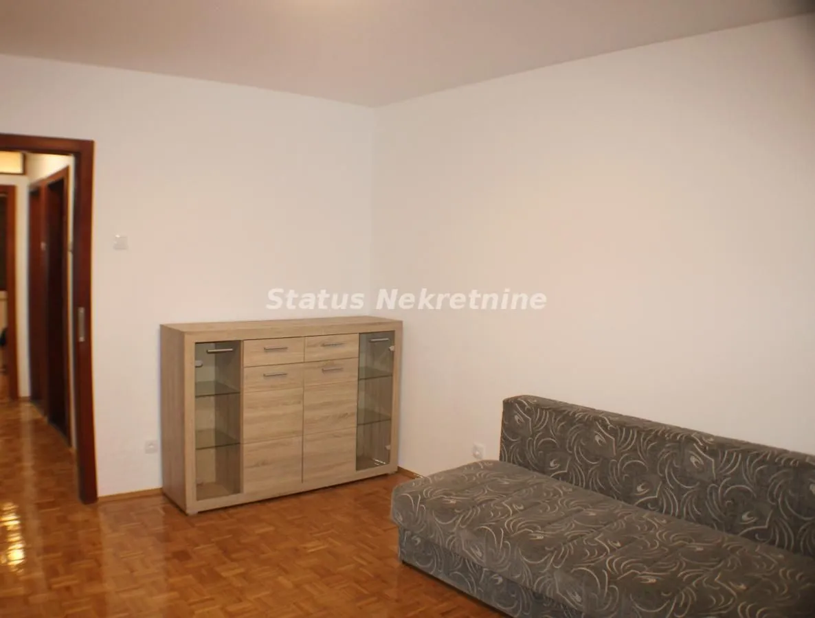 Izdavanje, trosoban stan, 70m², Stari grad, Novi Sad