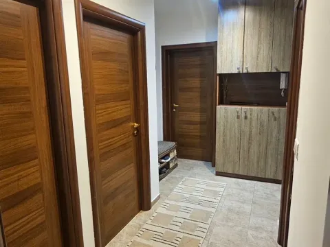 Izdavanje, dvosoban stan, 67m², Stari Aerodrom, Podgorica - image 10