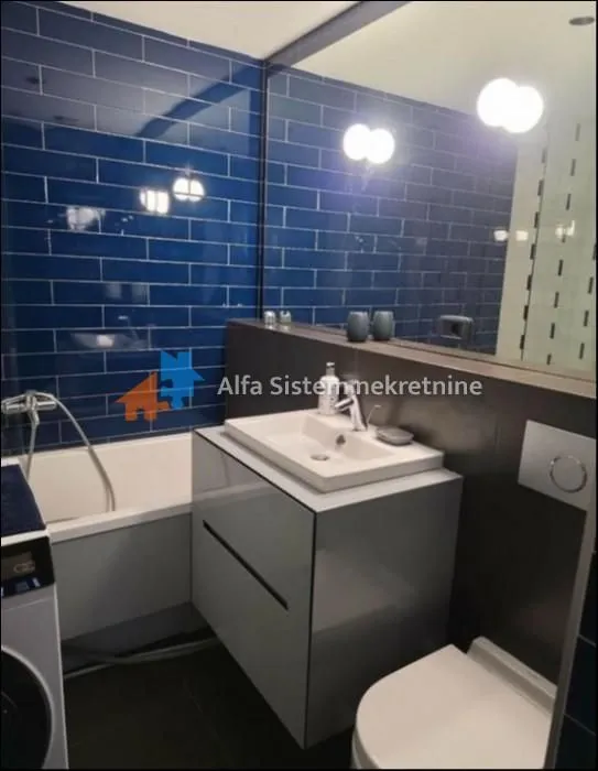 Rent, four bedroom apartment, 95m², Stari Grad, Beograd