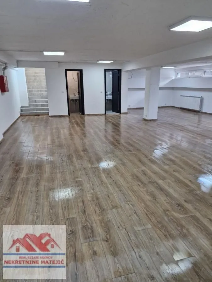 Rent, office space, 310m², Centar, Kragujevac