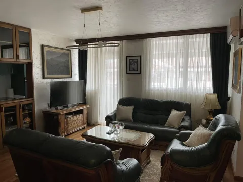 Rent, two bedroom apartment, 75m², Preko Morače, Podgorica - image 3