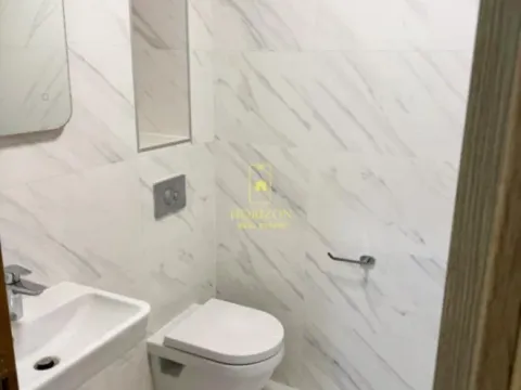 Prodaja, dvosoban stan, 71m², City Kvart, Podgorica - image 4