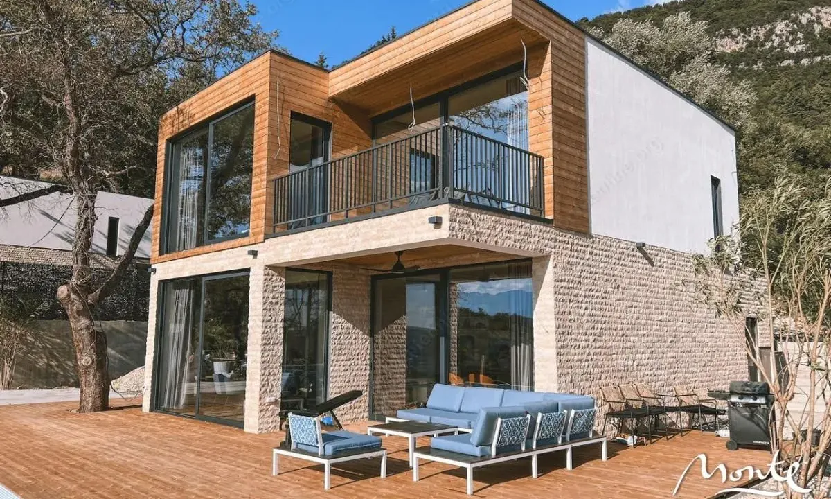 Sale, house, 180m², Tivat, Crna Gora